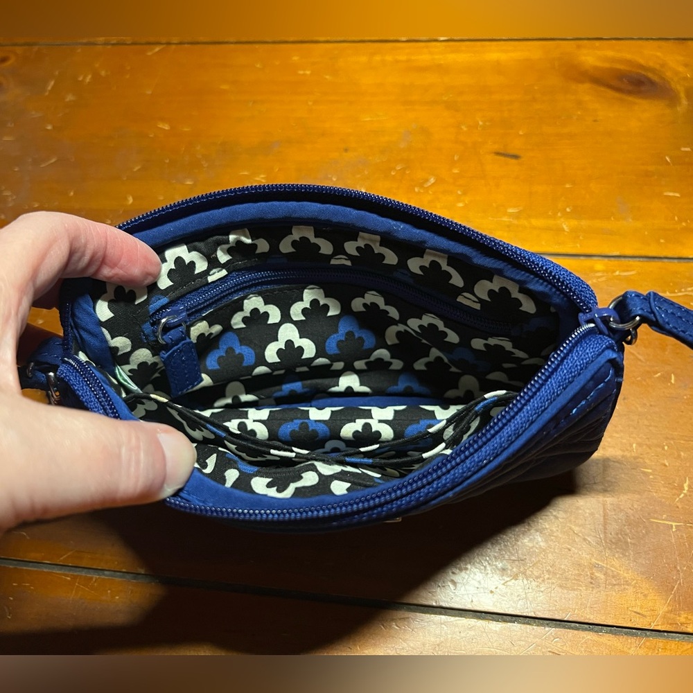 Vera Bradley Royal Blue Quilted Wristlet/Mini Purse - Picture 3 of 4